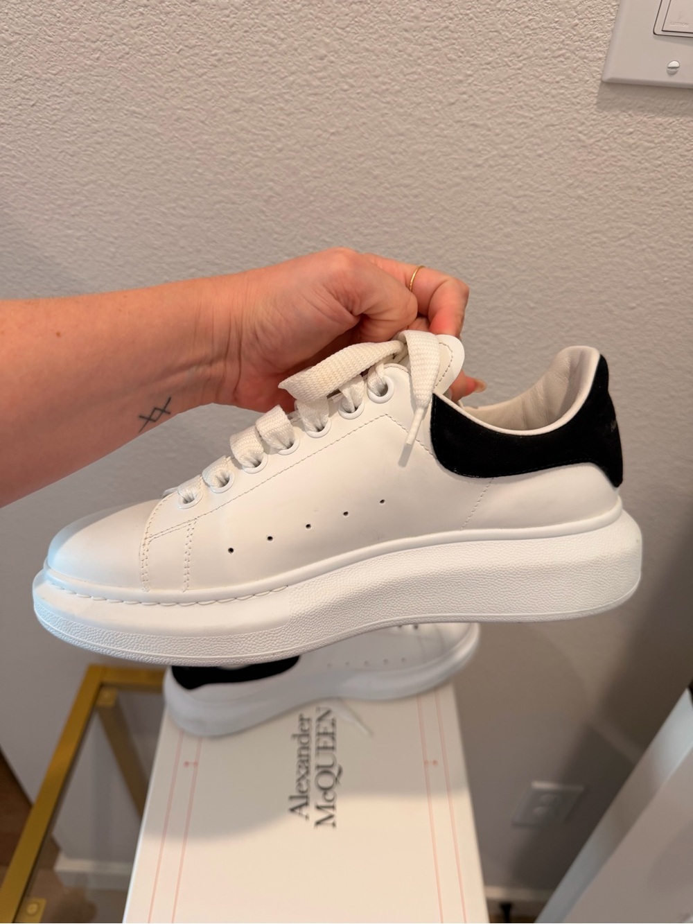 Alexander McQueen Oversized Sneakers, Size 8 - Picture 7 of 8